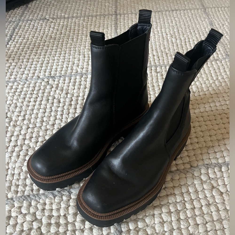 Sam Edelman Laguna chelsea boots